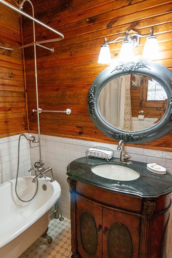 Dabbs Hotel Bed And Breakfast Llano Exterior foto
