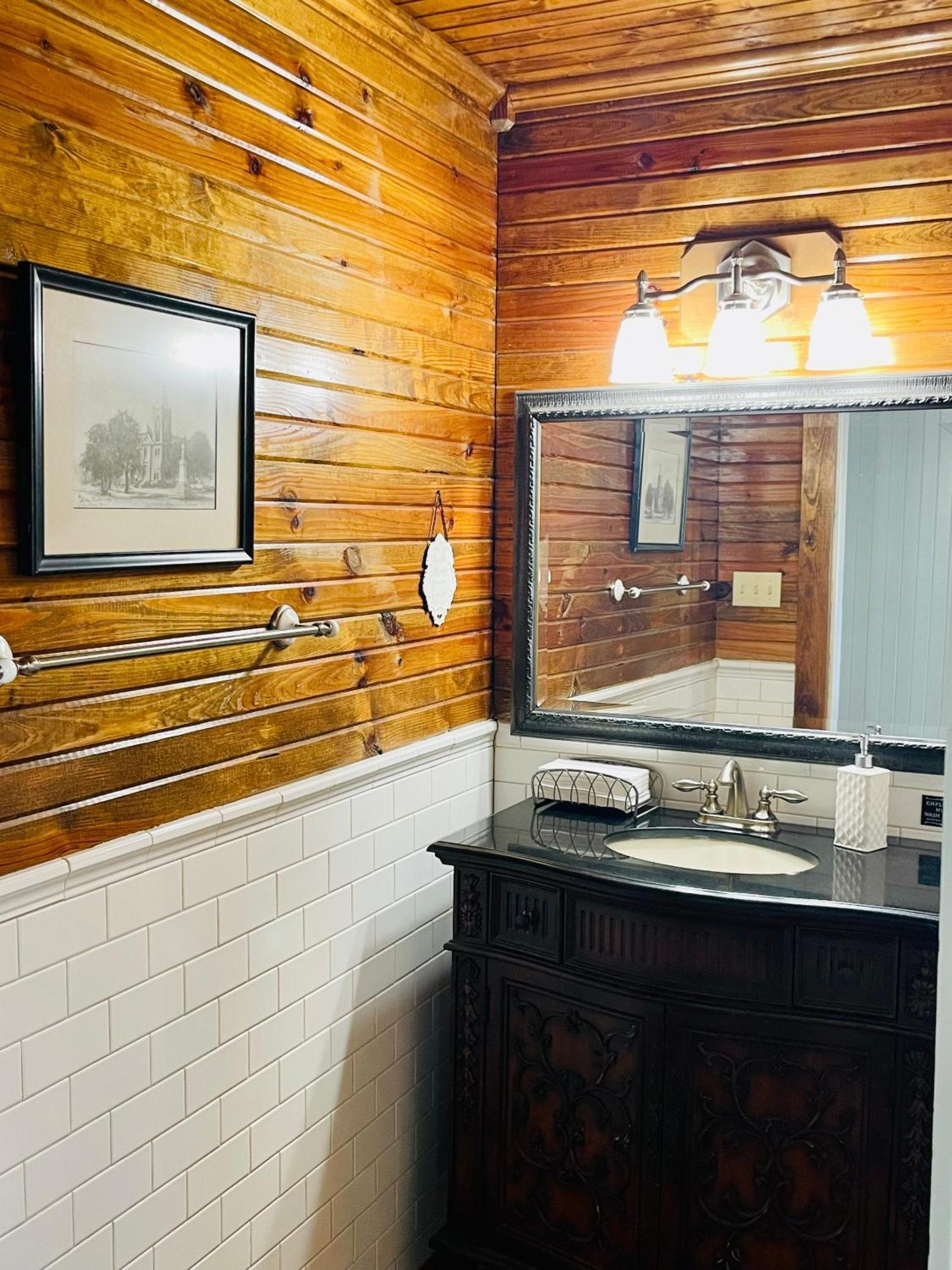 Dabbs Hotel Bed And Breakfast Llano Exterior foto