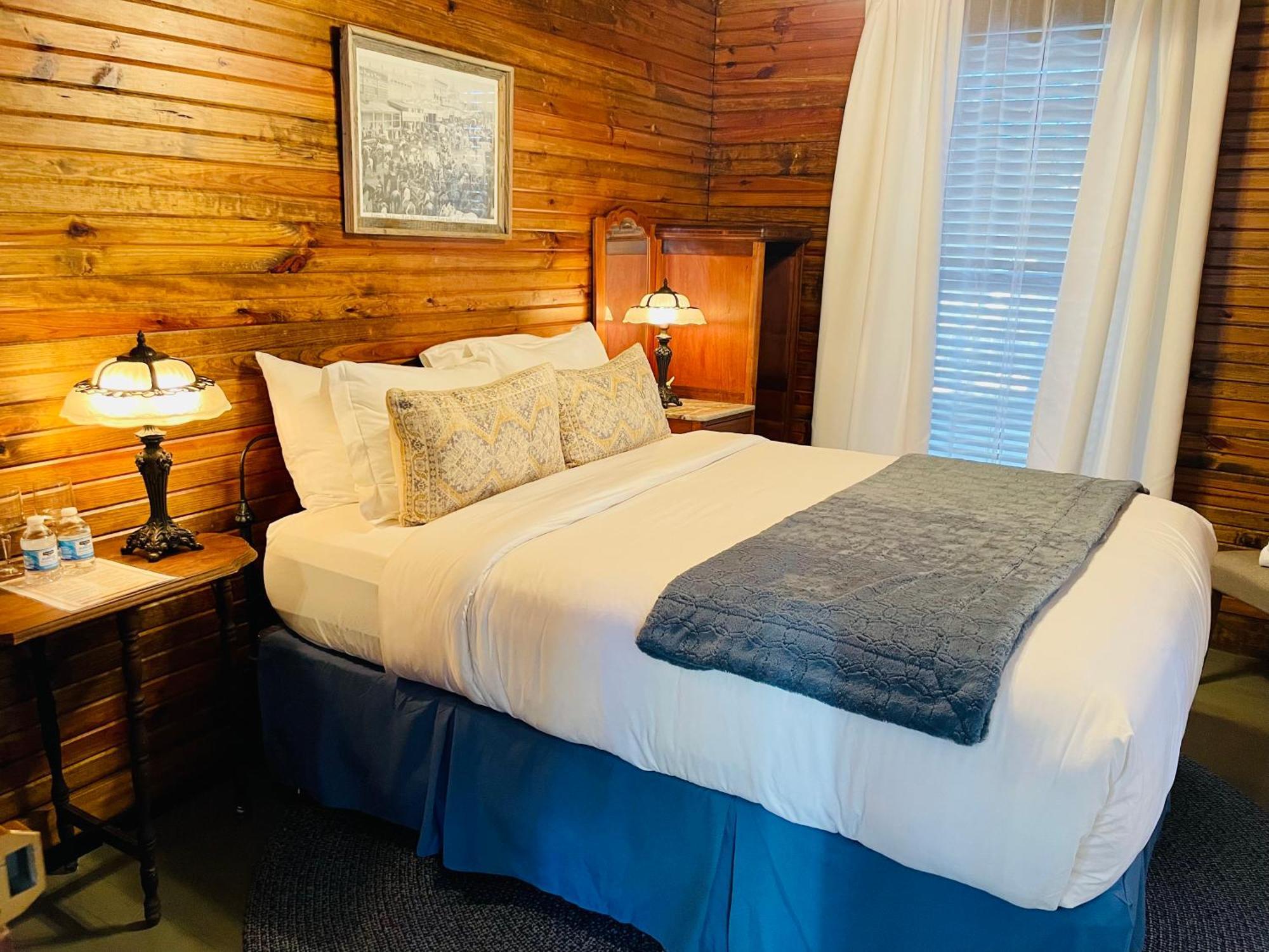 Dabbs Hotel Bed And Breakfast Llano Exterior foto